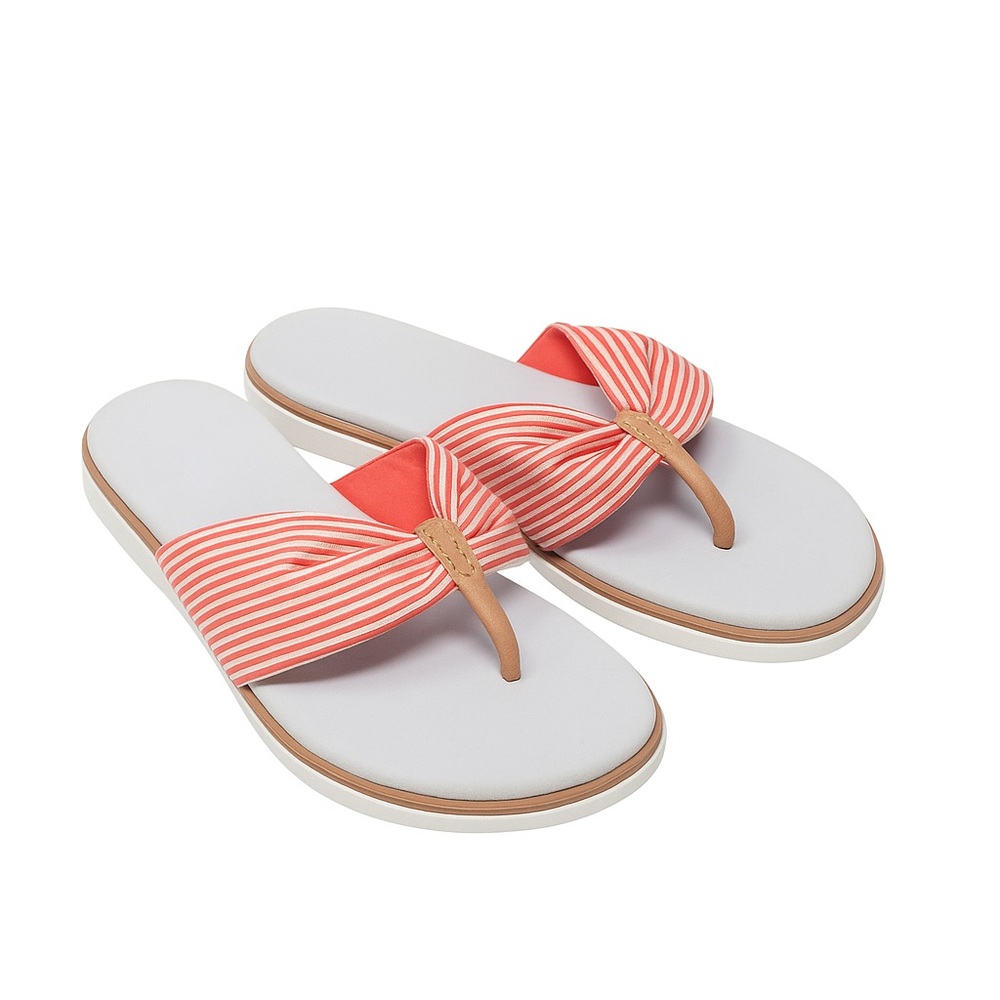 Clarks Cloudsteppers Women’s Sandals – Size 9 – Coral Stripe Bow